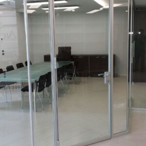 Parete divisoria in vetro Kristal 5 - Monolithic glazed partition Kristal 5