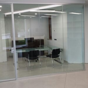 Parete divisoria in vetro Kristal 5 - Monolithic glazed partition Kristal 5